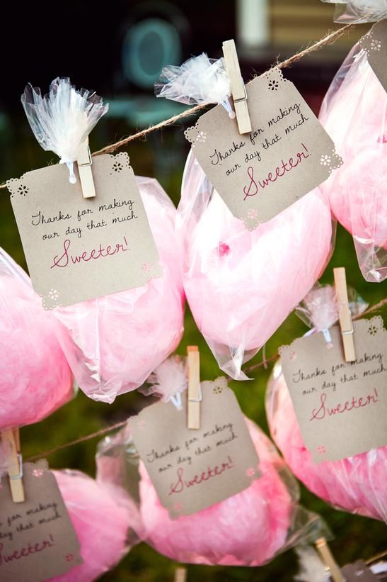 cotton-candy-wedding-favors